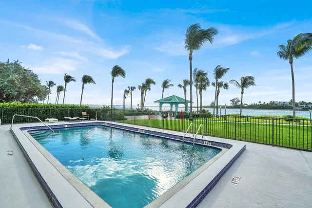 Singer Island Unit 2 photo 17