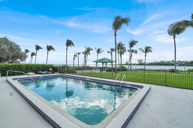 Singer Island Unit 2 photo 18