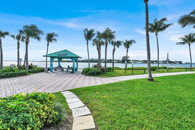 Singer Island Unit 2 photo 19
