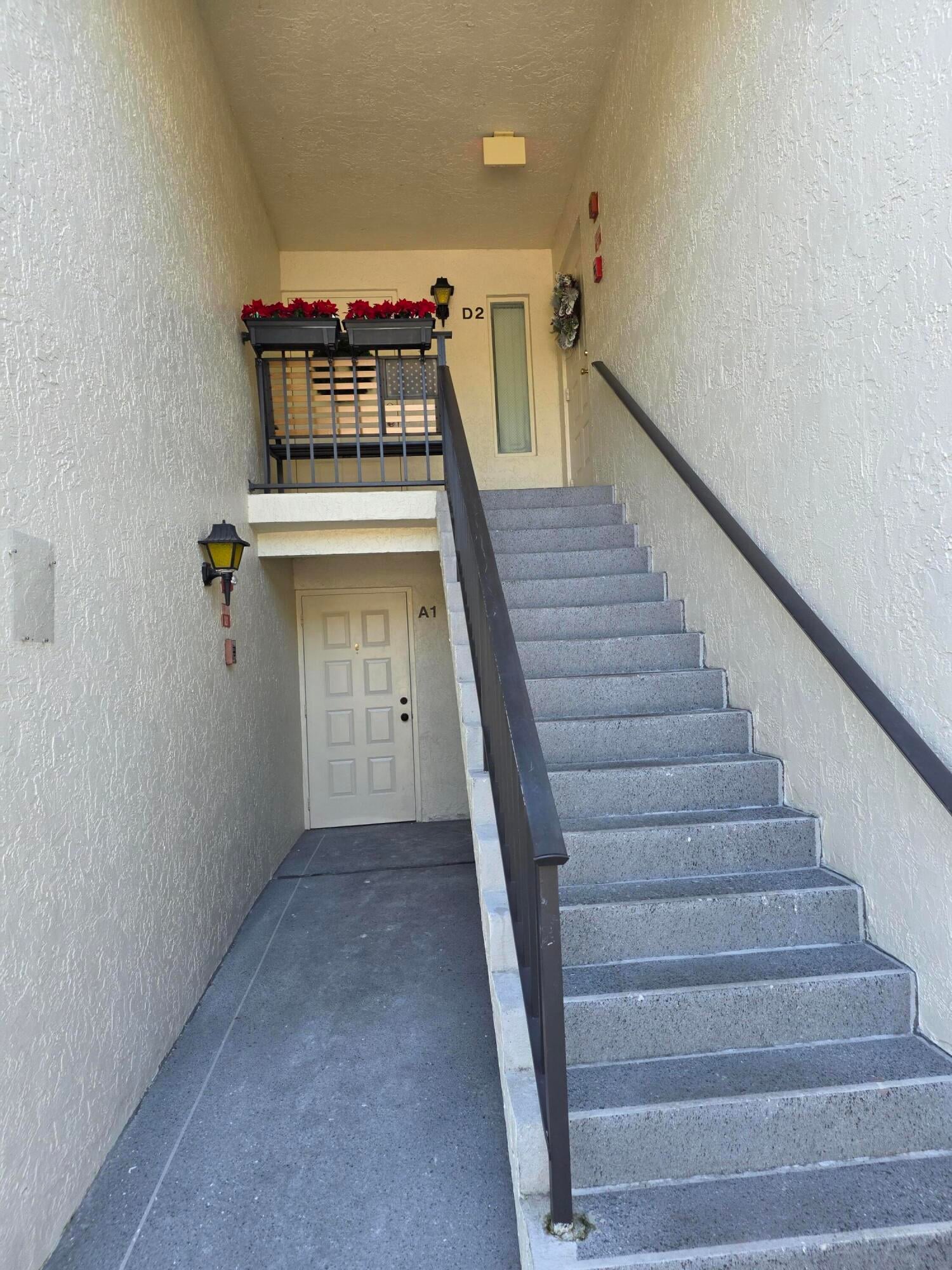 Unit D2 photo 2