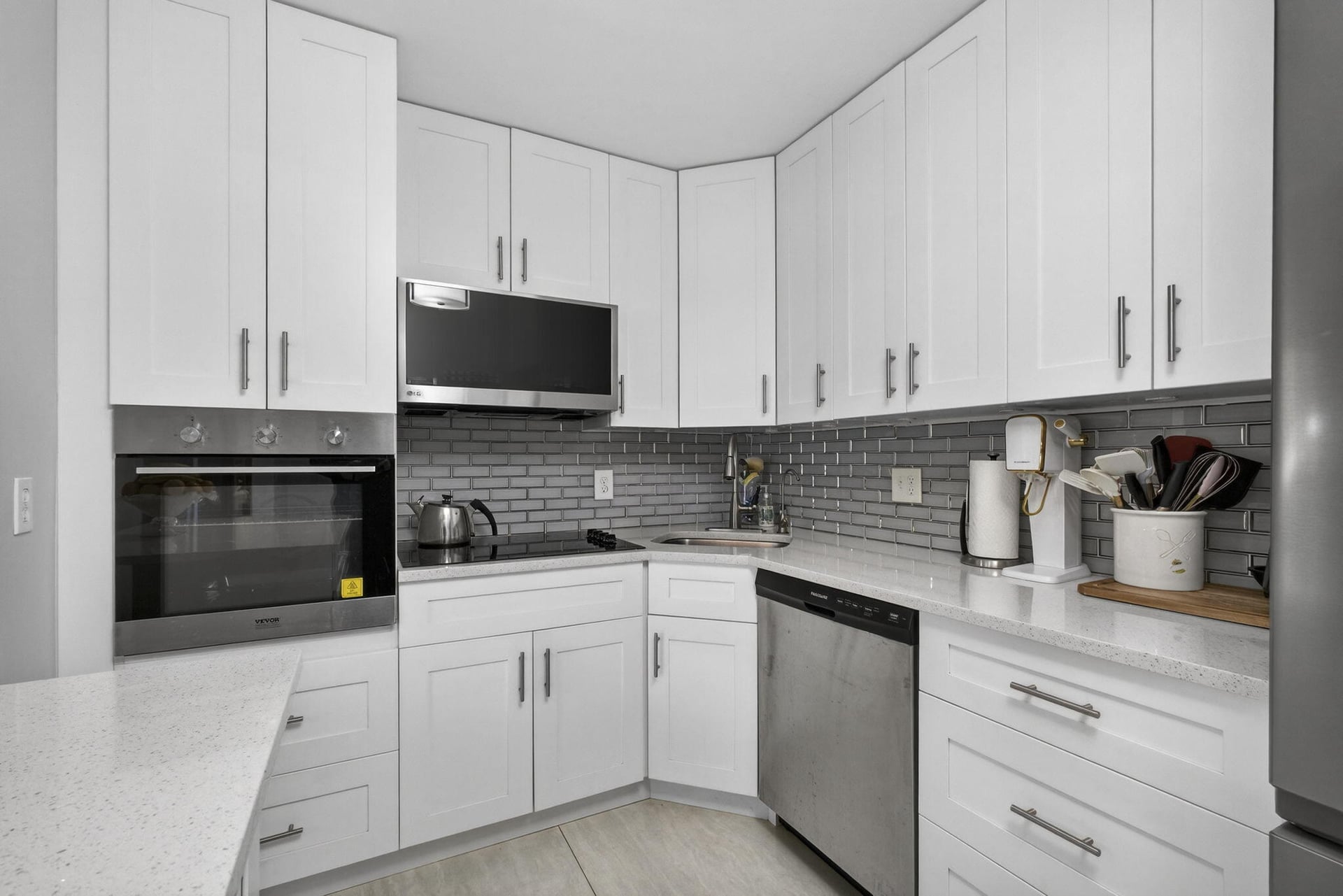 Unit D2 photo 10