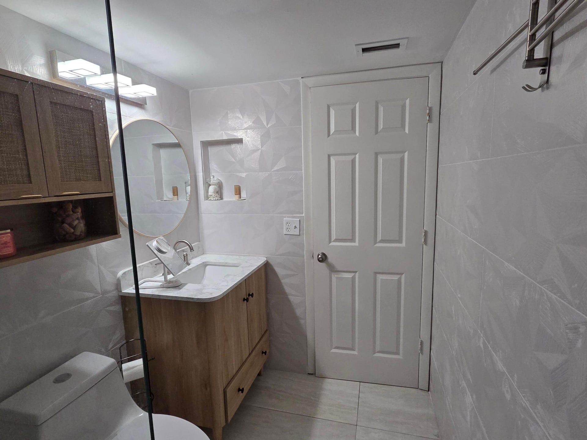 Unit D2 photo 20