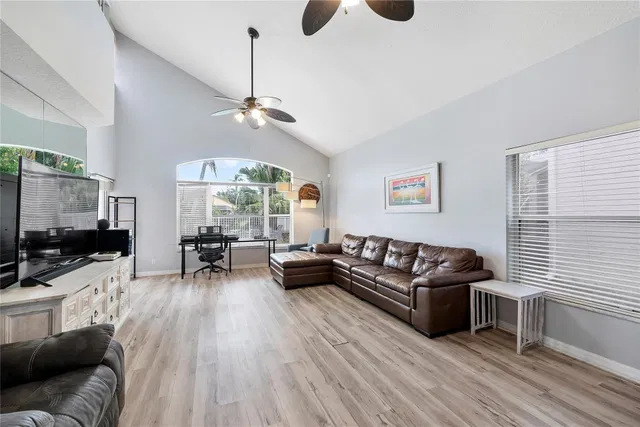 Residence photo 15