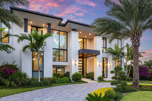 Royal Palm Yacht and Country Club Residence photo 2