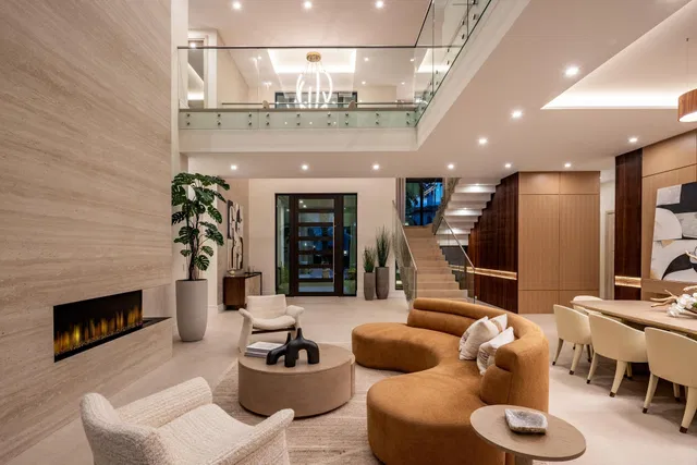 Royal Palm Yacht and Country Club Residence photo 6