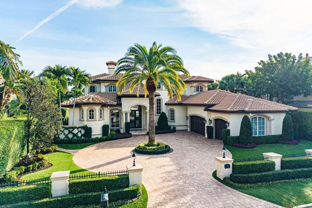 Royal Palm Yacht and Country Club Residence photo 5