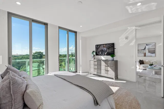 Royal Palm Residences Boca Raton Unit 604 photo 12
