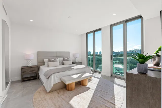Royal Palm Residences Boca Raton Unit 604 photo 13