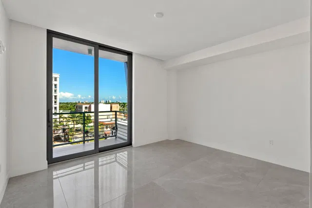 Royal Palm Residences Boca Raton Unit 604 photo 19