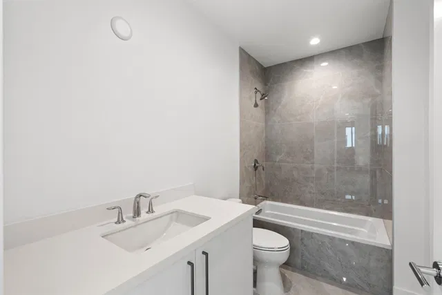 Royal Palm Residences Boca Raton Unit 604 photo 20