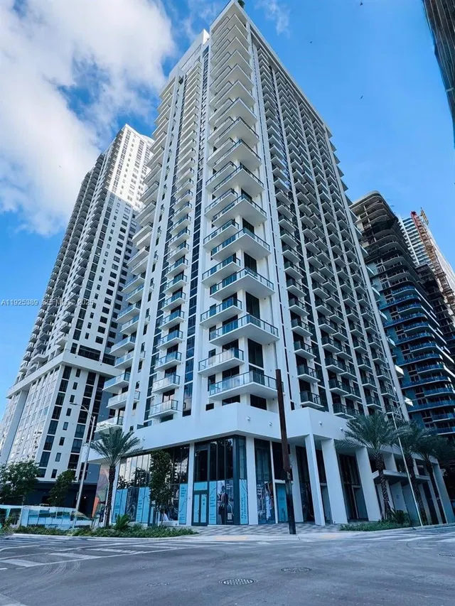 The Crosby Miami 2813