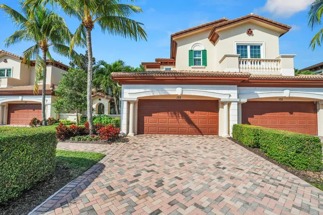 Jupiter Country Club Unit 133 photo 3