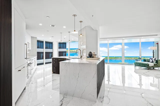 The Plaza of The Palm Beaches Unit 15a photo 3