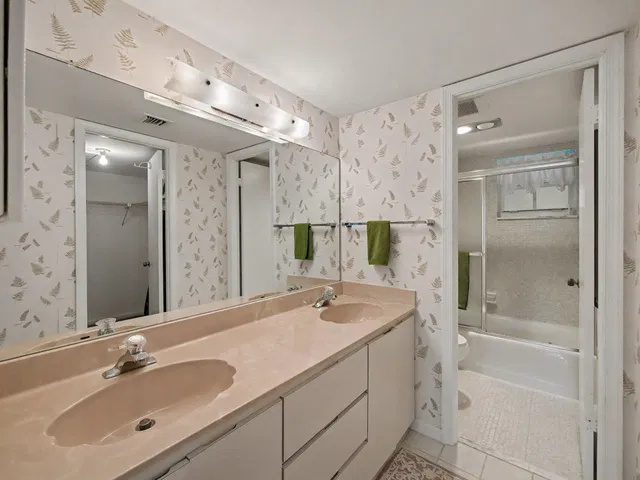 Singer Island Unit 246 photo 11