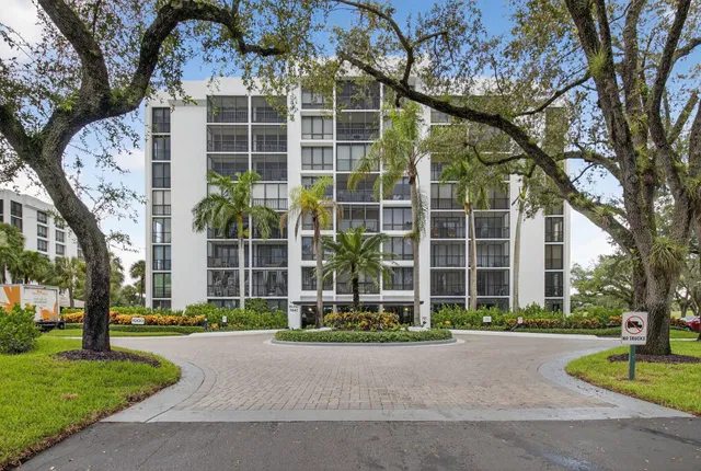 Boca West Country Club Unit 1014 photo 4