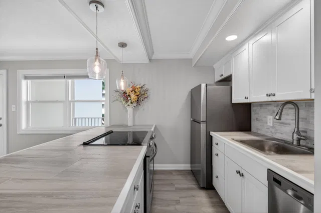 Singer Island Unit 223 photo 3
