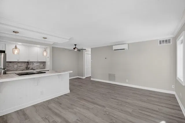 Singer Island Unit 223 photo 9