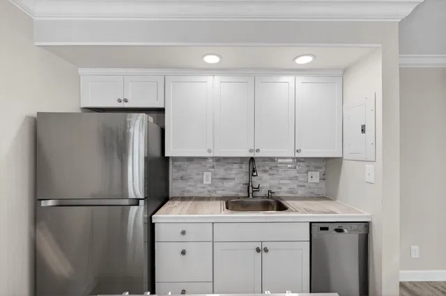 Singer Island Unit 223 photo 13