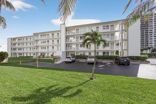 Singer Island Unit 223 photo 32