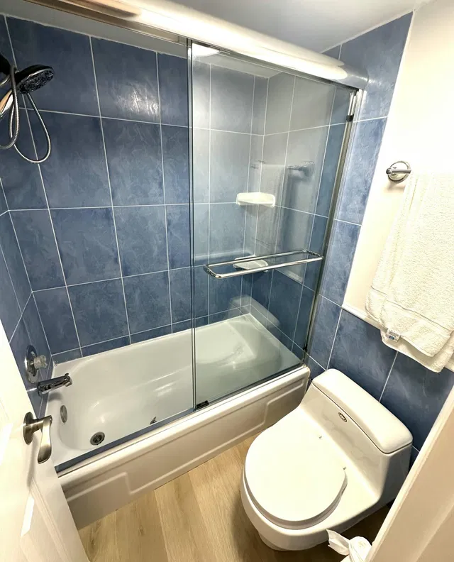  Unit 409 photo 12