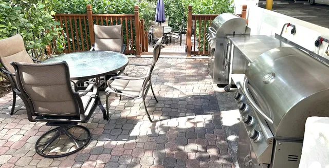  Unit 409 photo 22