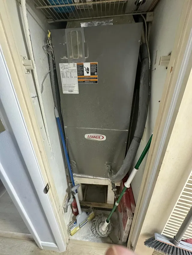  Unit 409 photo 24
