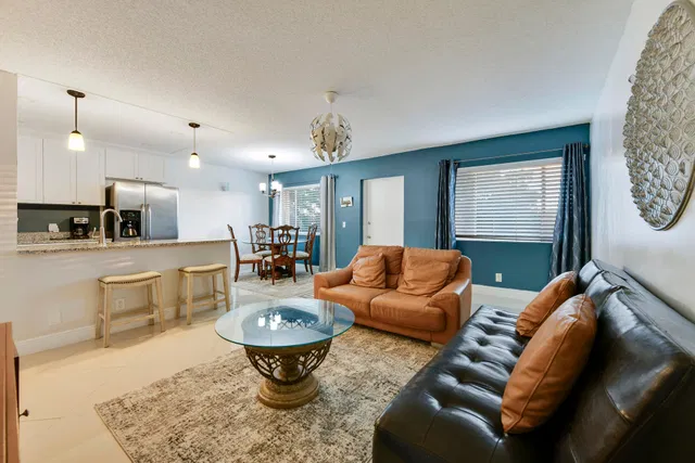 Unit 314 photo 5