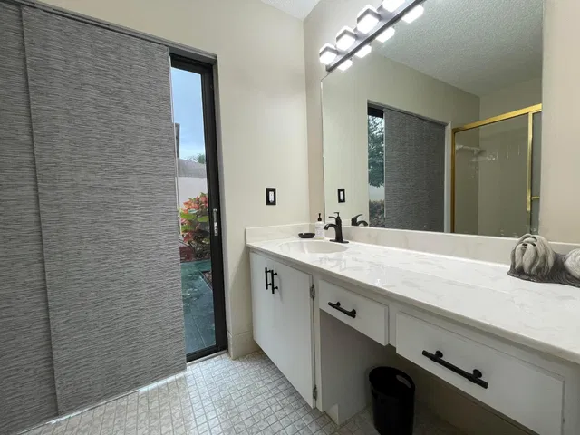 Residence photo 20