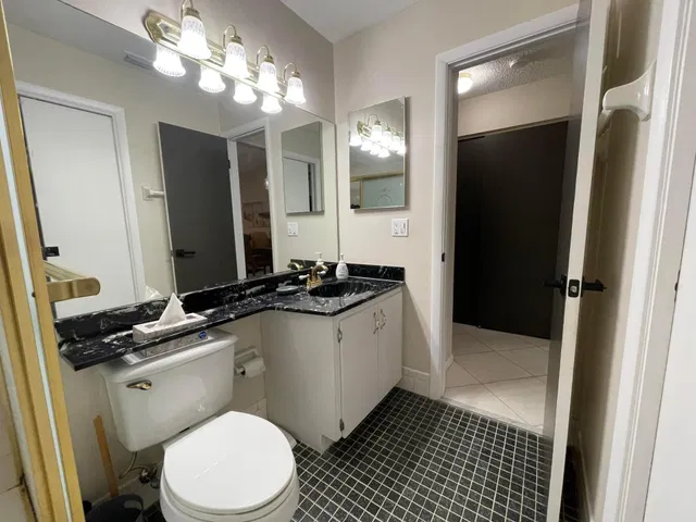 Residence photo 24