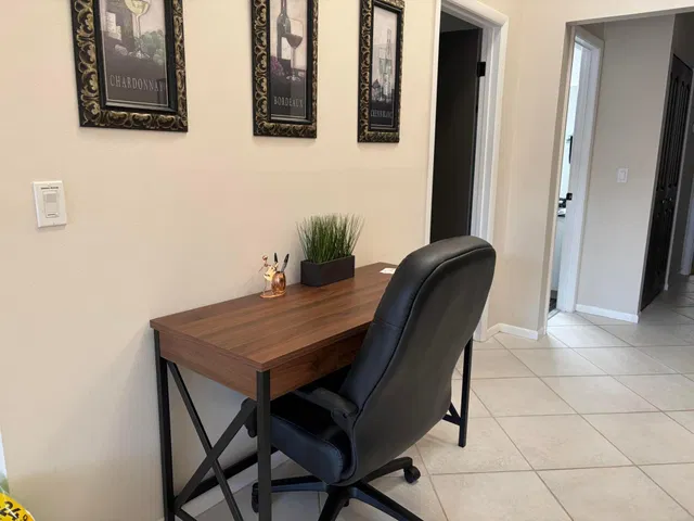 Residence photo 30