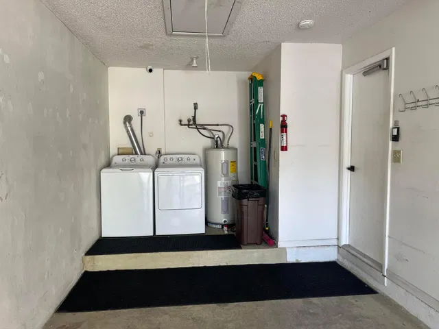 Residence photo 31