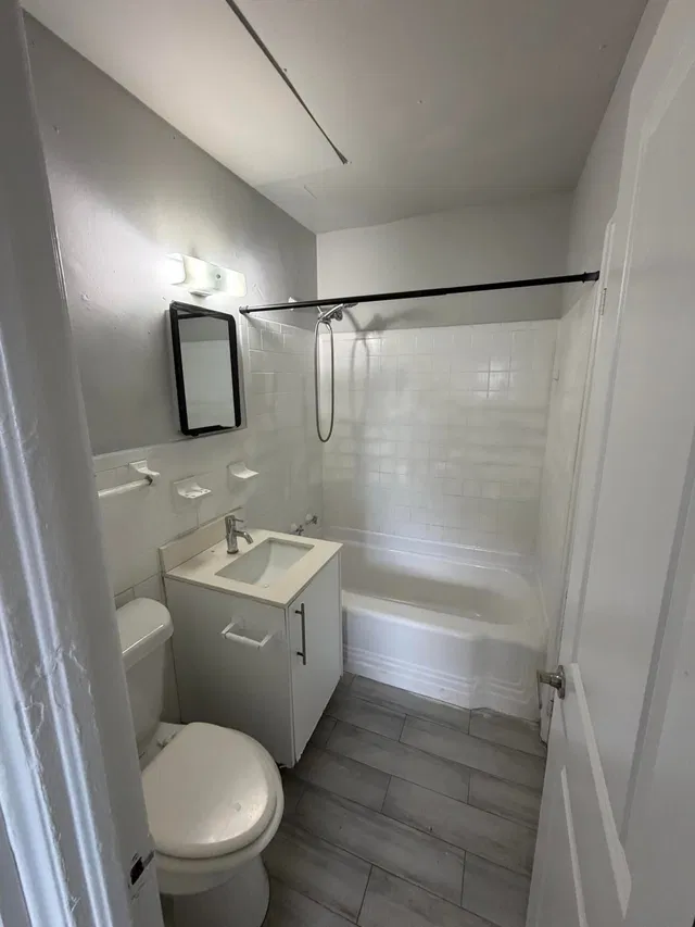 Old Northwood Unit 16 photo 5