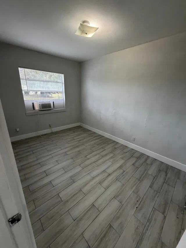 Old Northwood Unit 16 photo 6