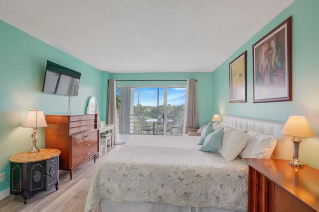 Unit 503 photo 18