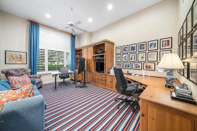 Frenchman's Creek Residence photo 29