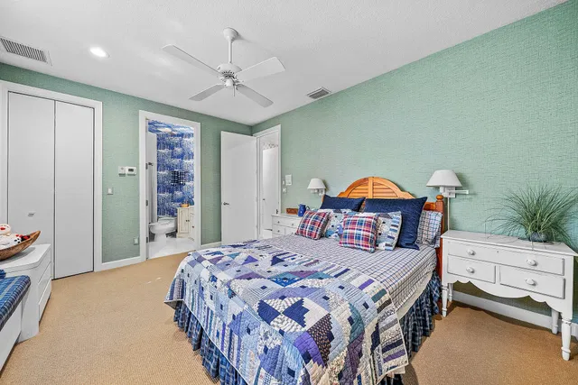 Frenchman's Creek Residence photo 43