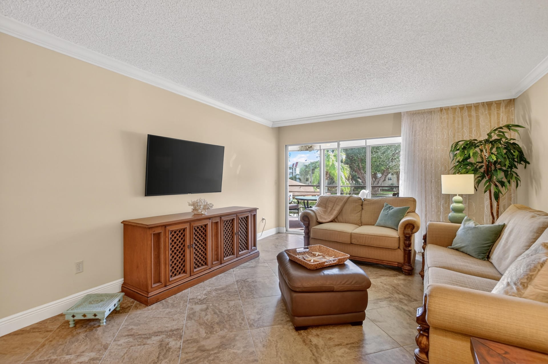  Unit 205 photo 6