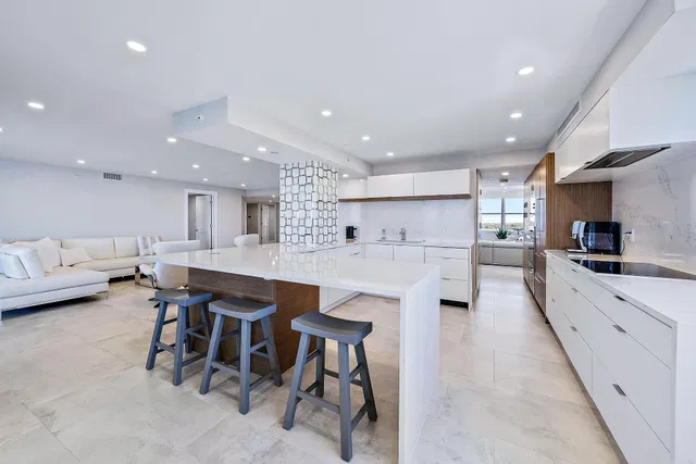 Corniche Singer Island Unit 2003 photo 11