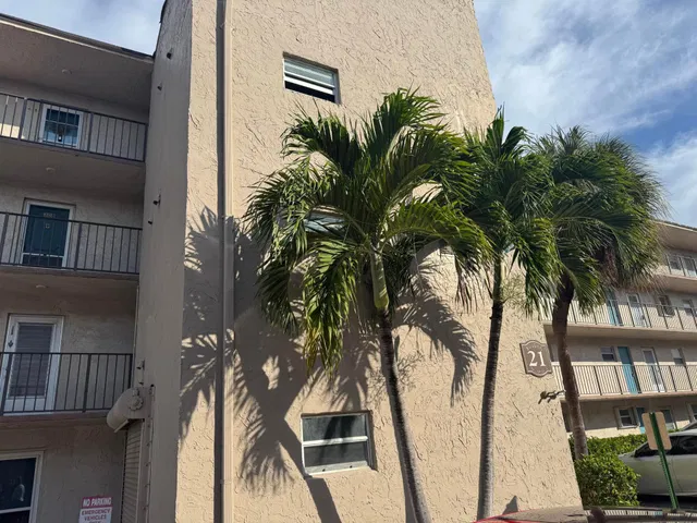 Unit 107 photo 2