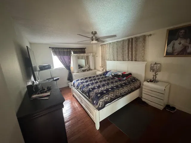 Unit 107 photo 8