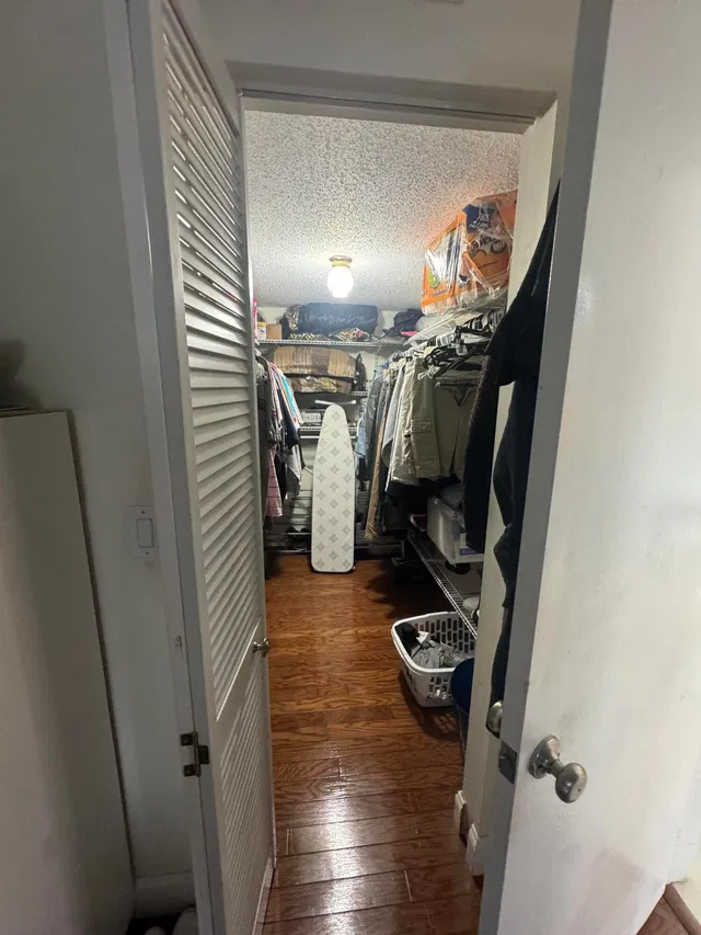 Unit 107 photo 9
