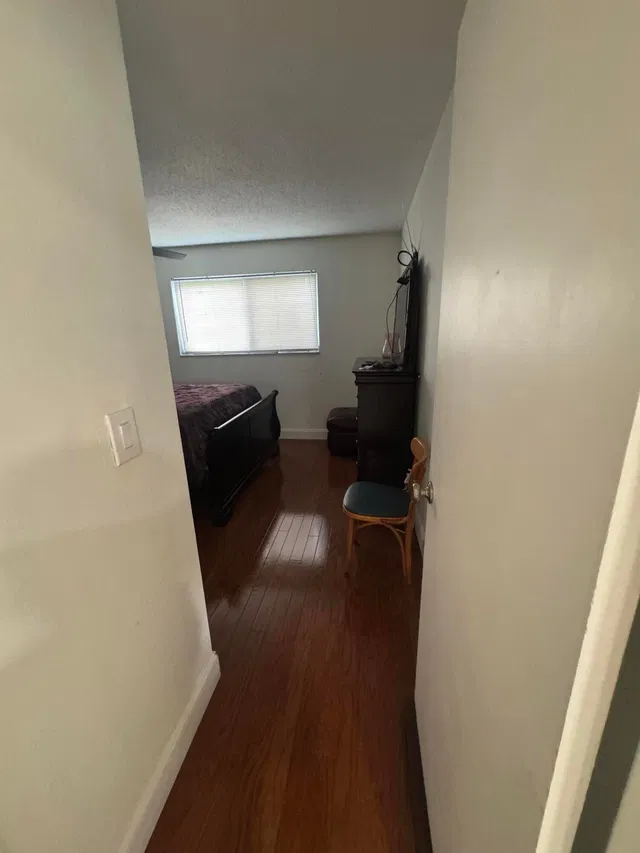 Unit 107 photo 16