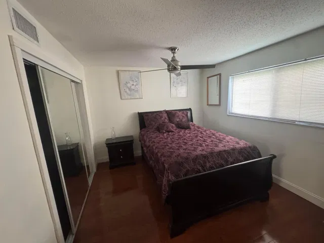 Unit 107 photo 17
