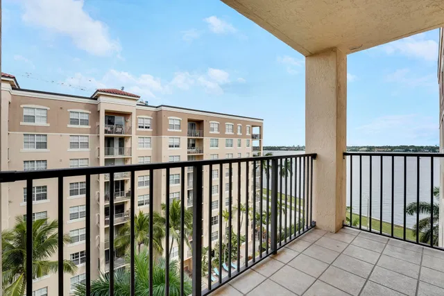 Flagler Pointe Unit 803 photo 2