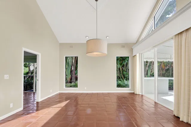 Frenchman's Creek Residence photo 12