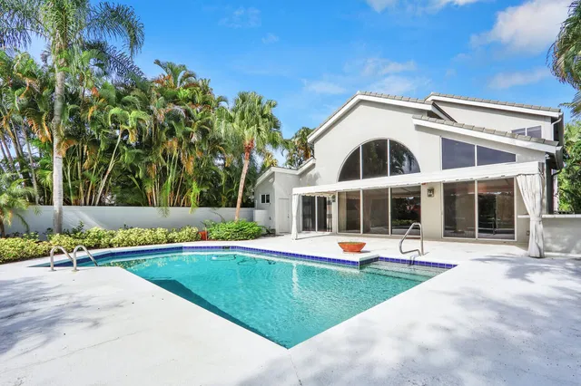 Frenchman's Creek Residence photo 24