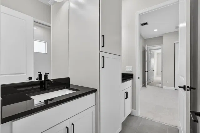  Residence photo 32