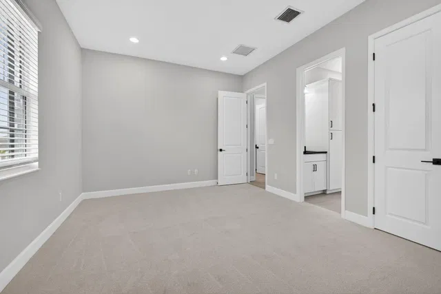  Residence photo 33