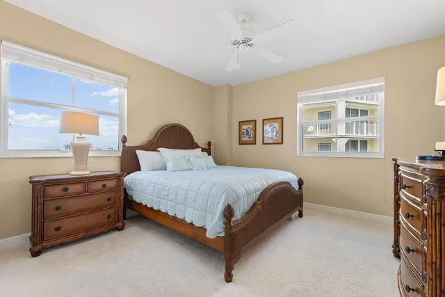 Unit 122 photo 14