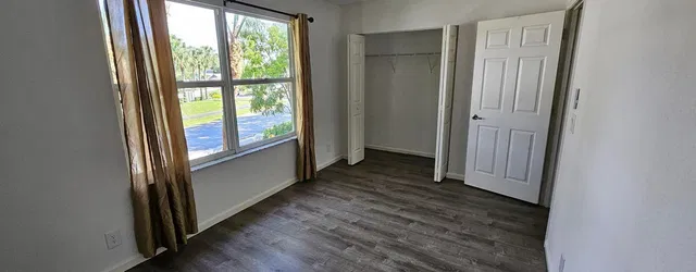 Residence photo 4